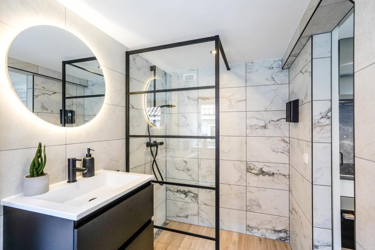 Beautiful Apartment With Loft Delft Bagian luar foto